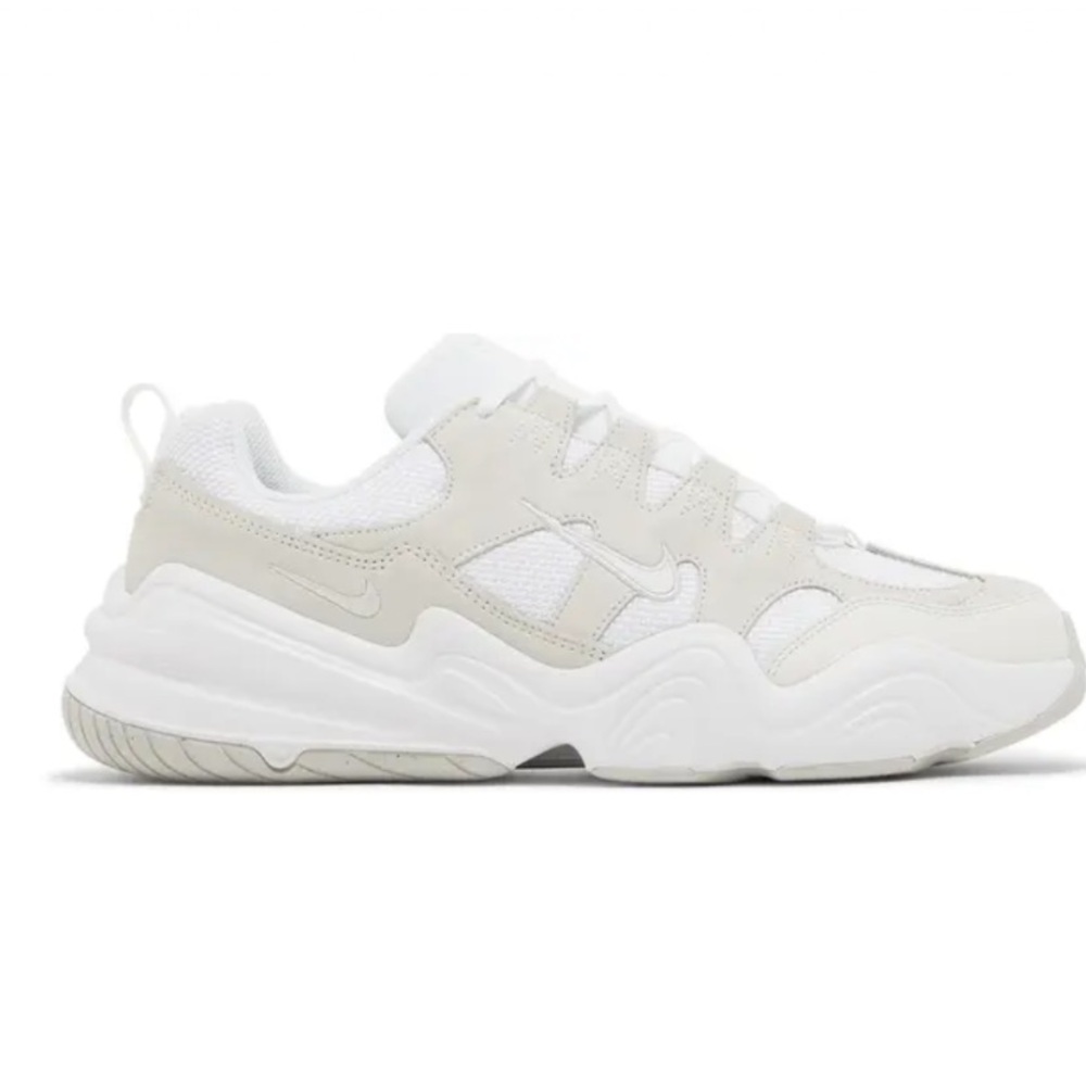 Nike Tech Hera - Picture 2 of 12